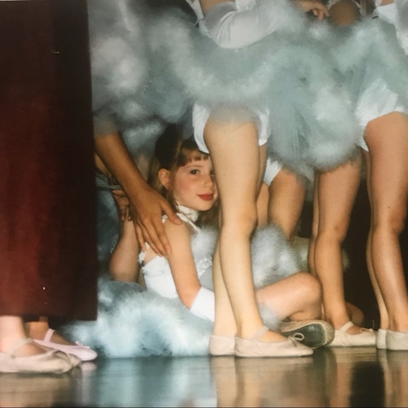 Meet your Posher! 💳 - Picture 4 of 7